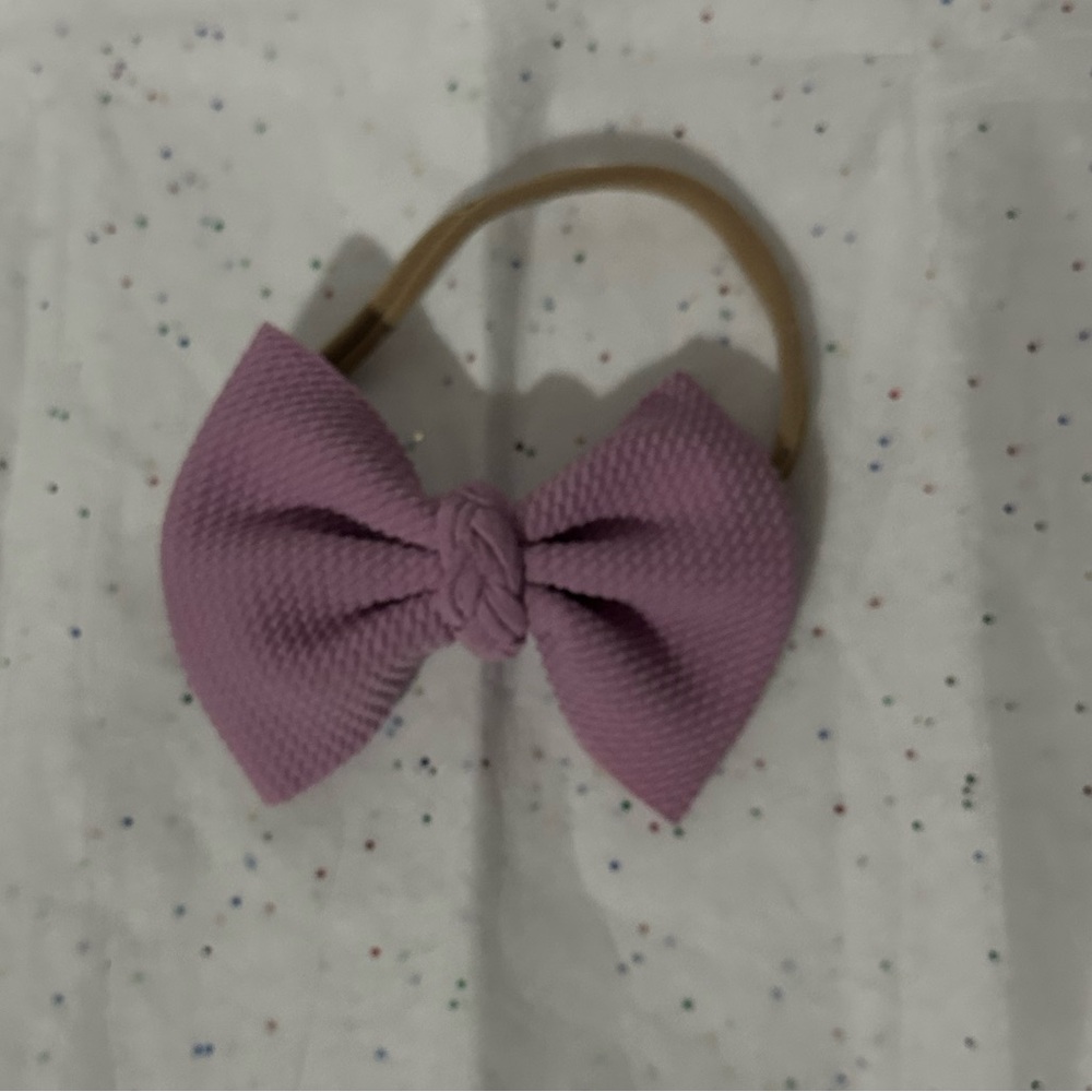 Bow - Picture 2 of 3